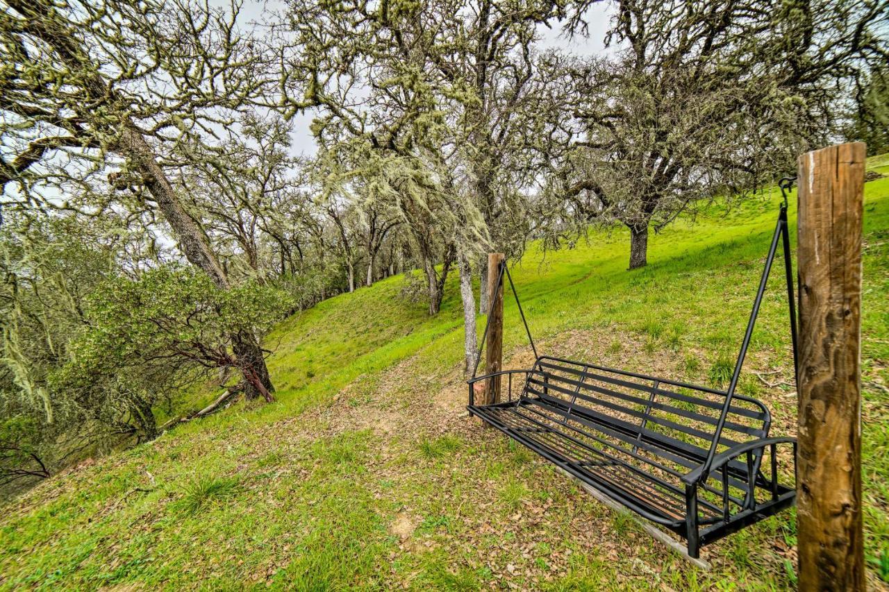 Hilltop Loft Ukiah Vacation Rental! Eksteriør billede